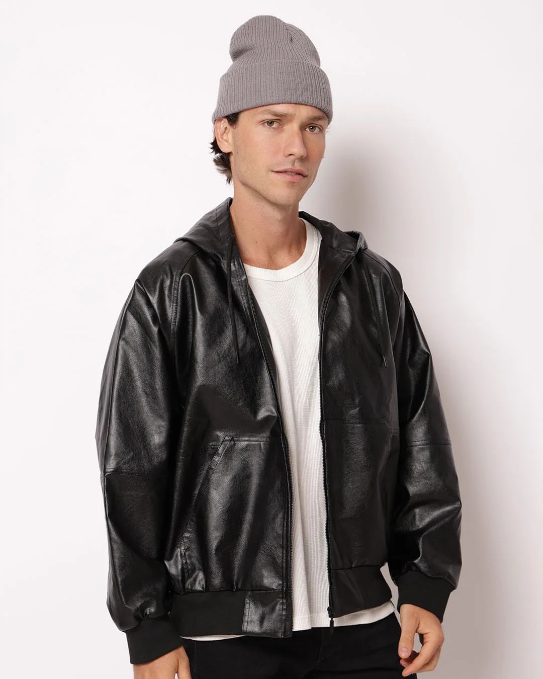 Jaqueta Masculina PU com Capuz Preta