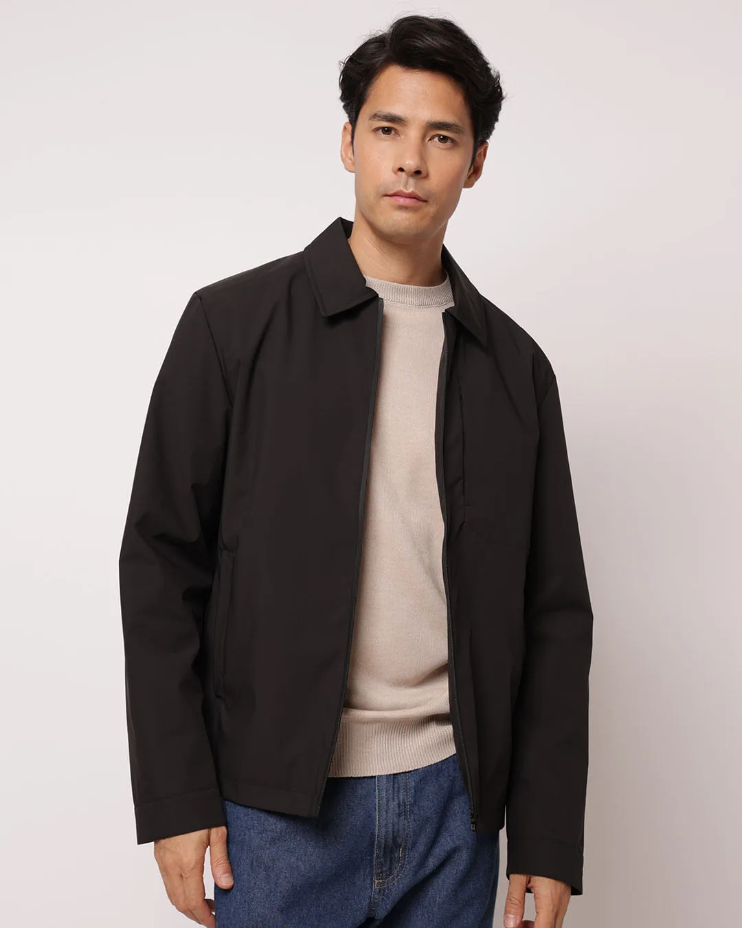 Jaqueta Masculina Reta com Bolsos Selado Preta