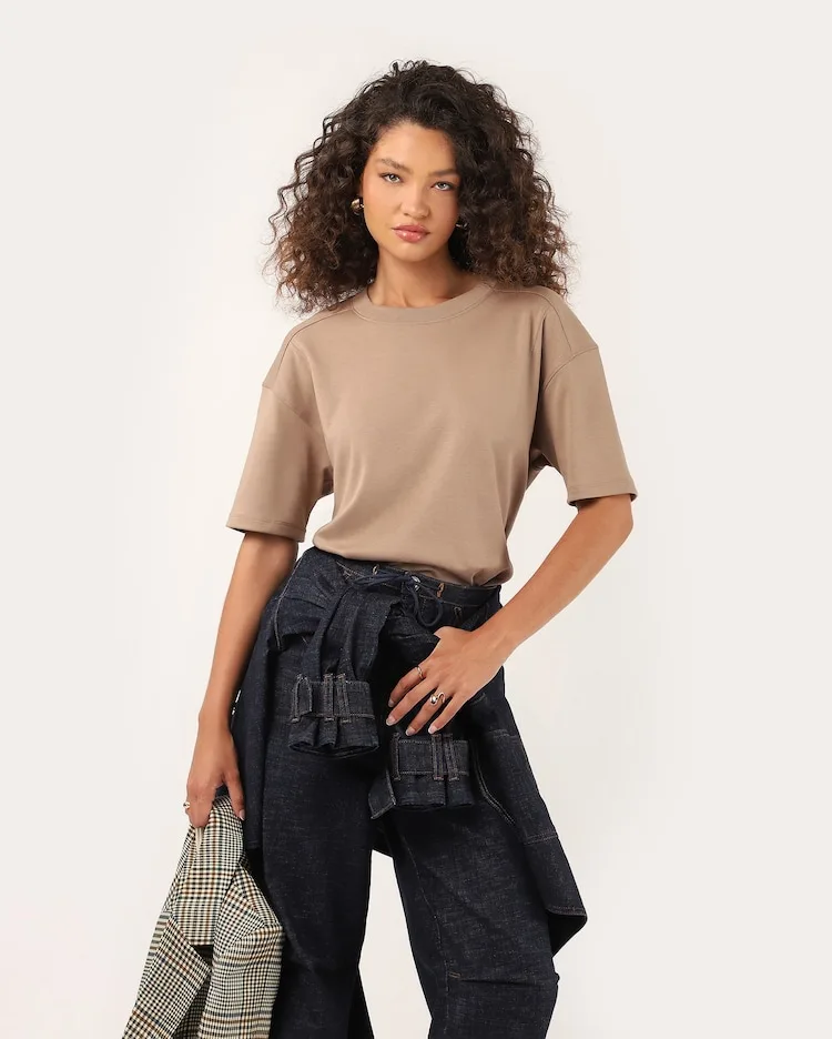 Camiseta feminina oversized algodão peruano - marrom