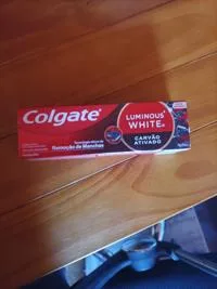 Kit Pasta de Dente Colgate Luminous White Carvão Ativado 3 Unidades de 70g