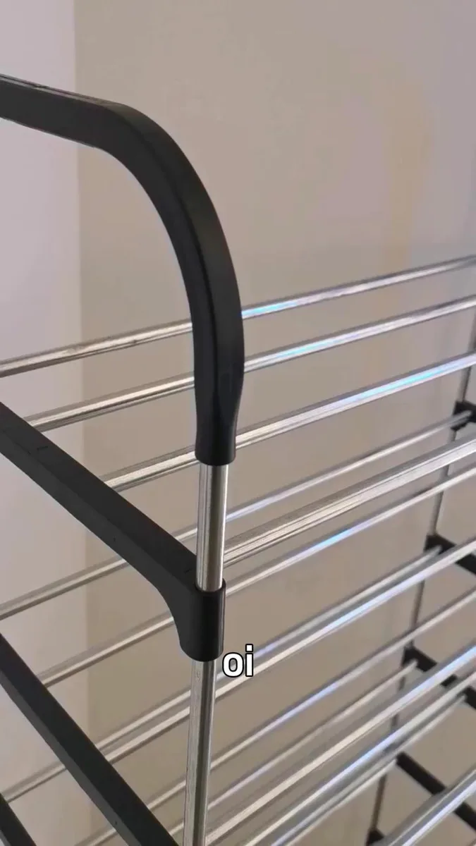 Sapateira Vertical IRSINA 7 Andares Aço Inox 21 Pares Cor Preto
