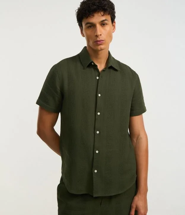 Camisa Regular em Algodão com Textura Quadriculada Vertical