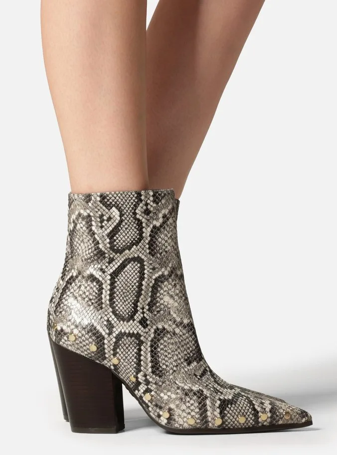 Bota Animal Print Cano Médio Salto Bloco