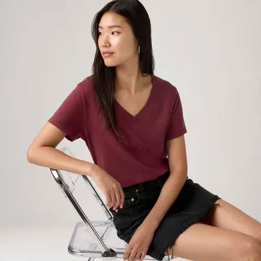 Camiseta Levi's® Favorite V-Neck Roxa Manga Curta