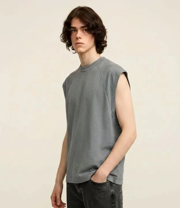 Regata Boxy em Malhão com Gola Raglan