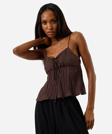 blusa alça fina feminina com liocel texturizada marrom