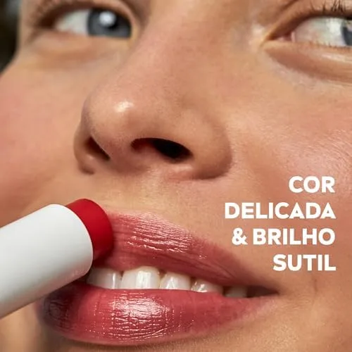 NIVEA Hidratante Labial Morango Shine 4,8g - Cuidado intensivo para seus lábios, hidratação prolongada, delicioso aroma de morango, pigmentos brilhantes e cor delicada
