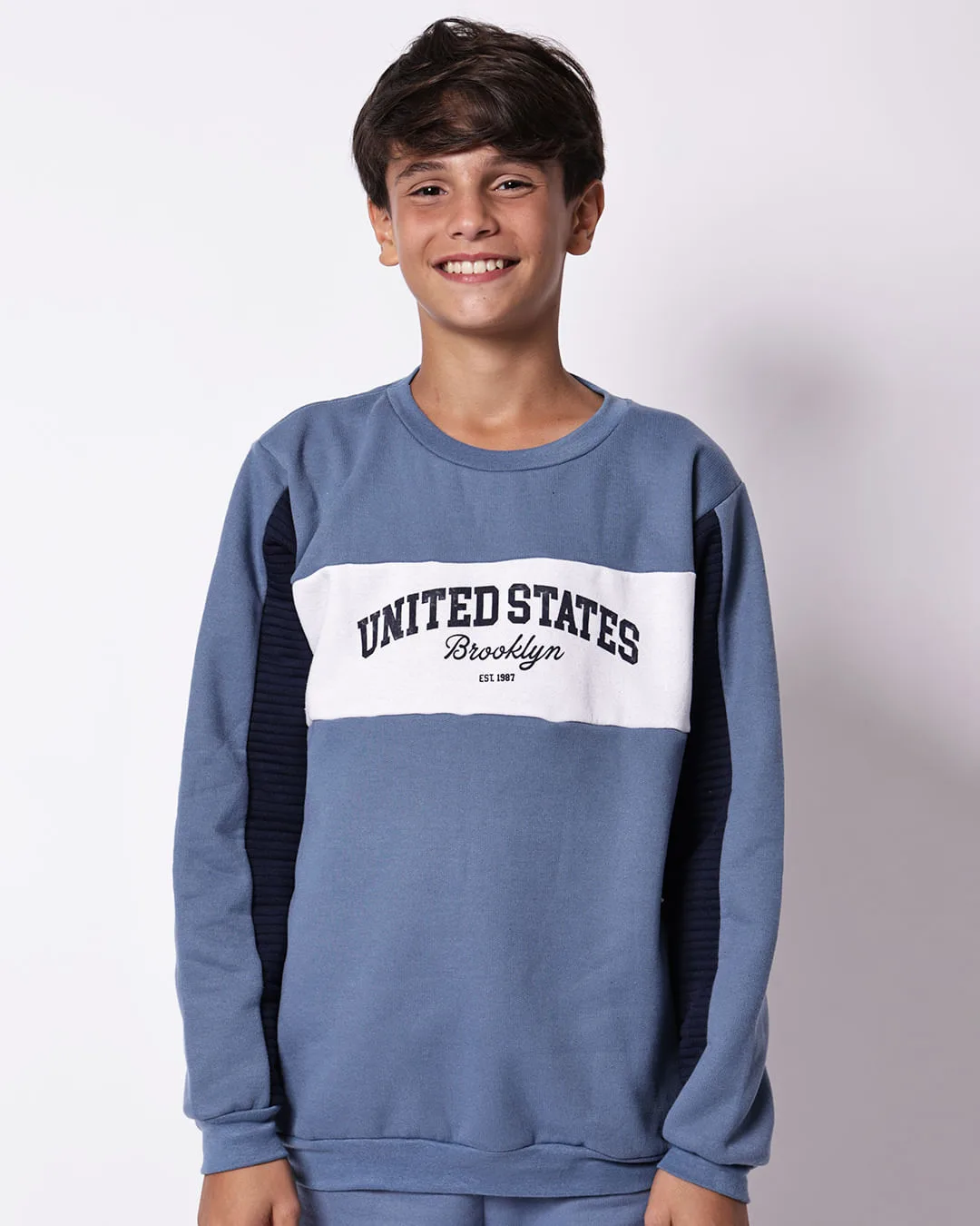 Blusão Moletom Juvenil com Bolsos e Textura Azul