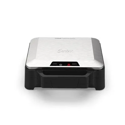 Sanduicheira Oster OSAN500 1000W Chapas Antiaderentes Alça Isotérmica Porta-fio Inox