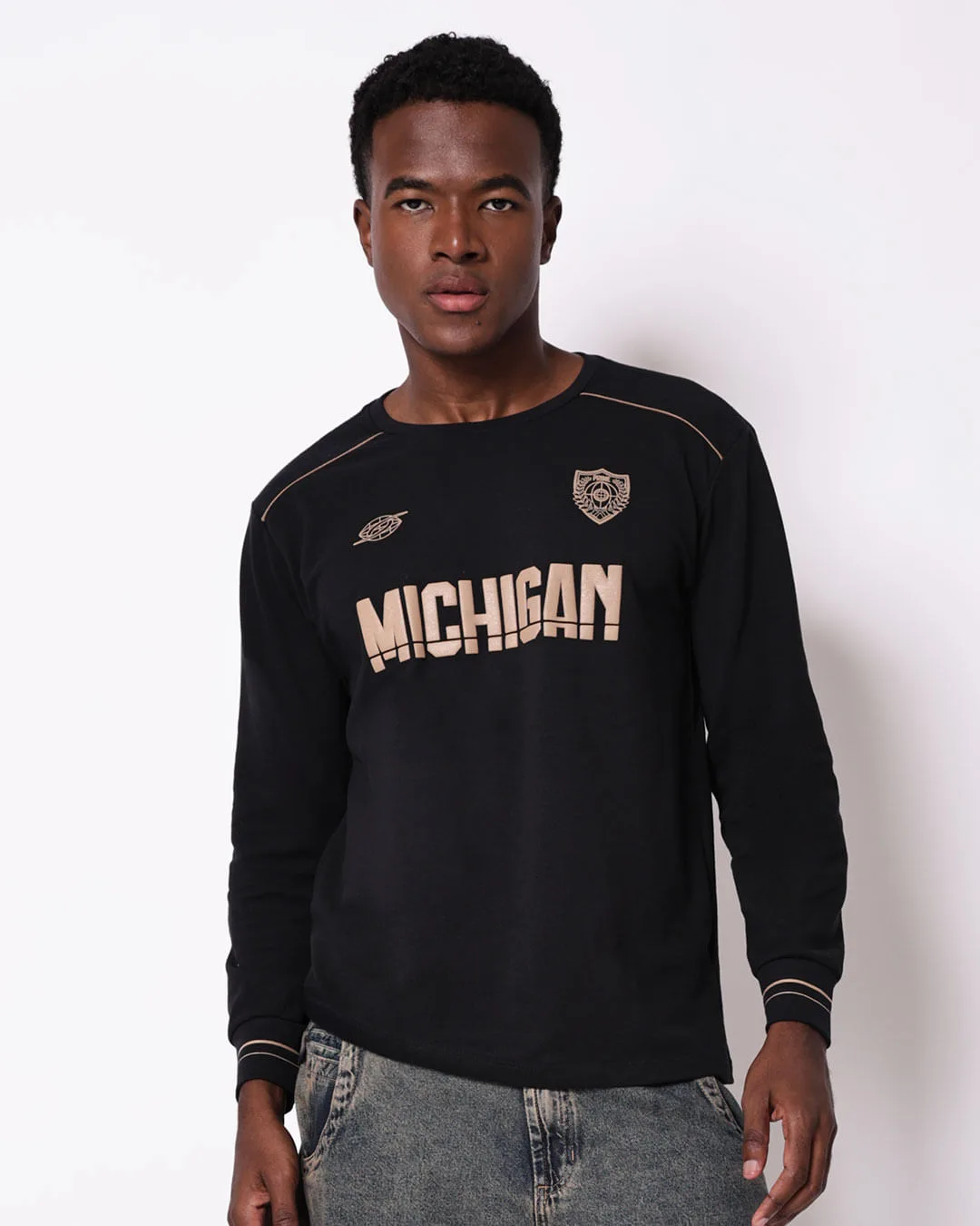 Camiseta Masculina Manga Longa Estampa Frontal Preta