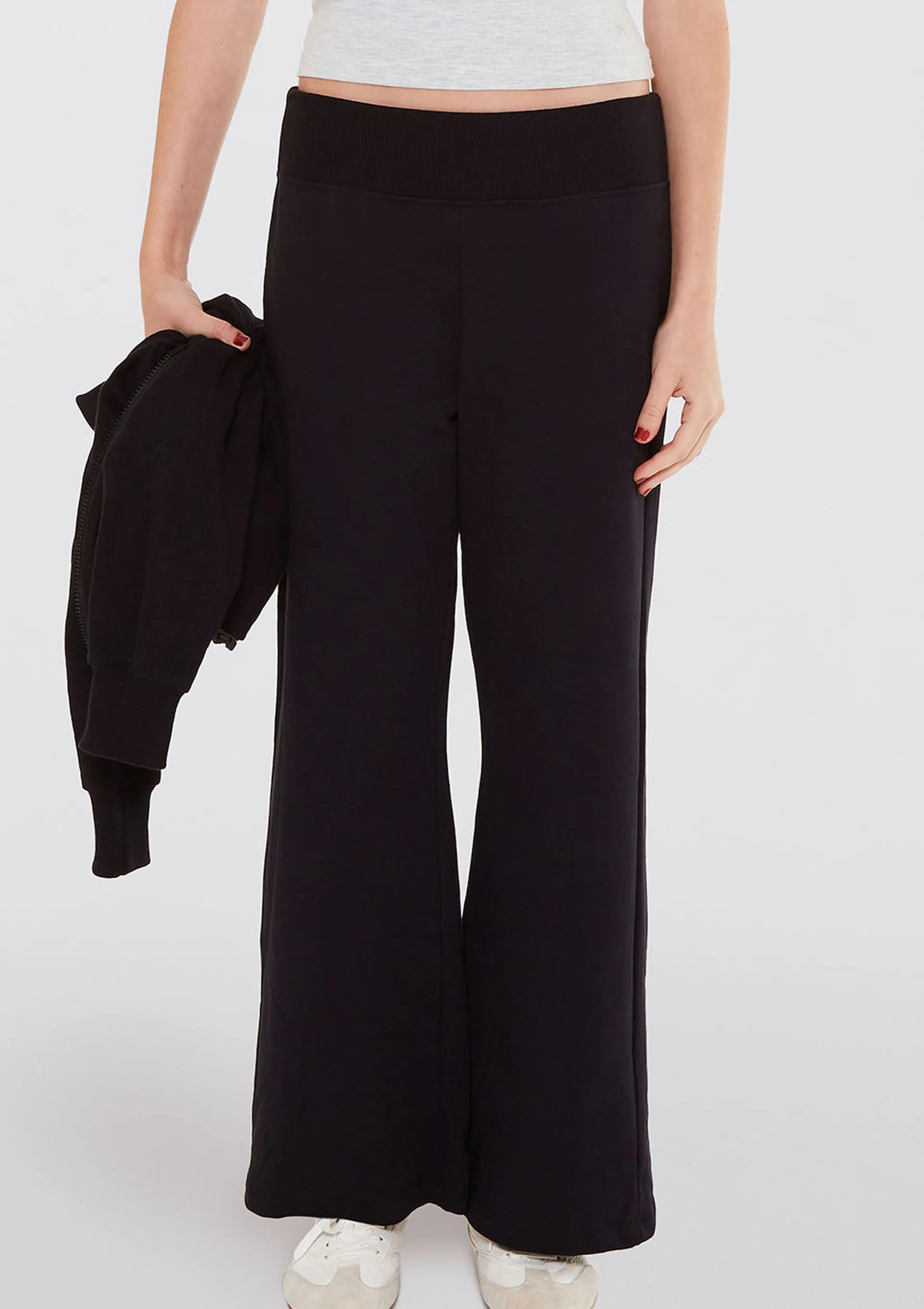 Calça Teen Flare Cós Alto Com Bordado - Preto
