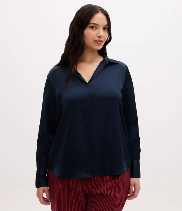 Camisa Regular em Cetim com Vista de Botões