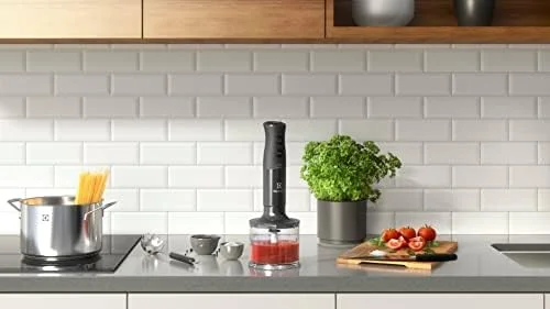 Mixer Misturador Multiuso Electrolux 3 em 1 400W 2 velocidades 3 acessórios mini processador capacidade resistente temperatura 600ml livre BPA EIB10 preto 127v