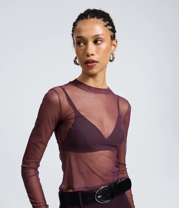 Blusa em Tule com Gola Alta e Franzidos