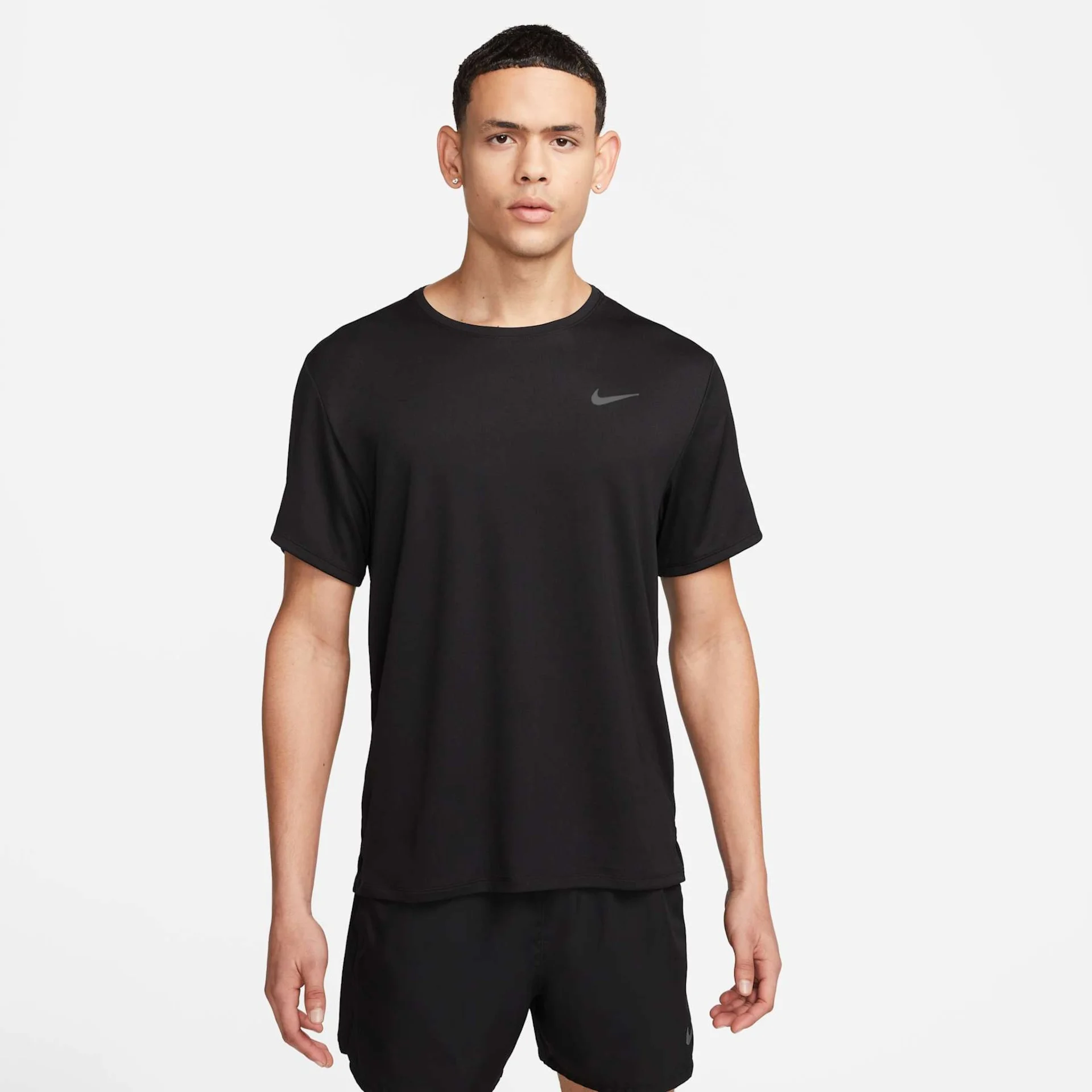Imagem principal de Camiseta Nike Dri-FIT UV Miller Masculina
