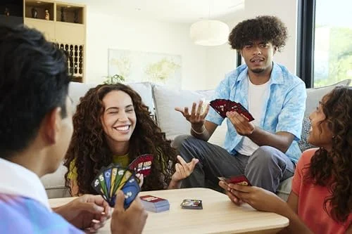 UNO Jogo de Cartas No Mercy para crianças a partir de 7 anos