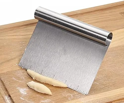 Espátula para Confeitar Mimo Style, Aço Inox, 15 cm x 12 cm, com Régua Medidora, Multiuso para Cortar e Raspar