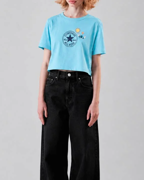 Camiseta Cropped Stitch Chuck Logo Standard Fit Feminino Azul