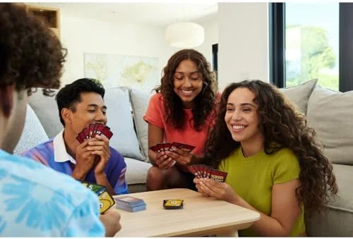 UNO Jogo de Cartas No Mercy para crianças a partir de 7 anos